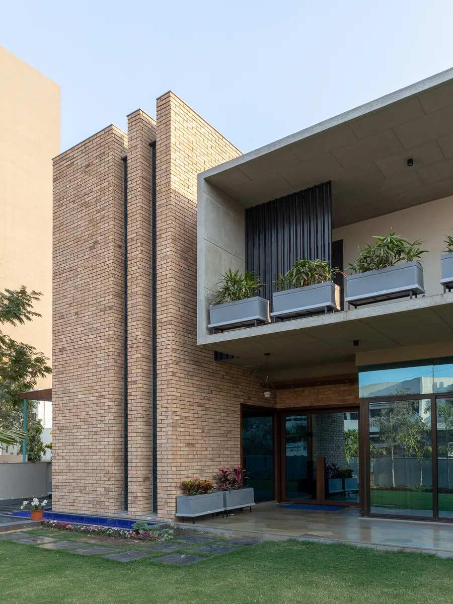 Bungalow Facade