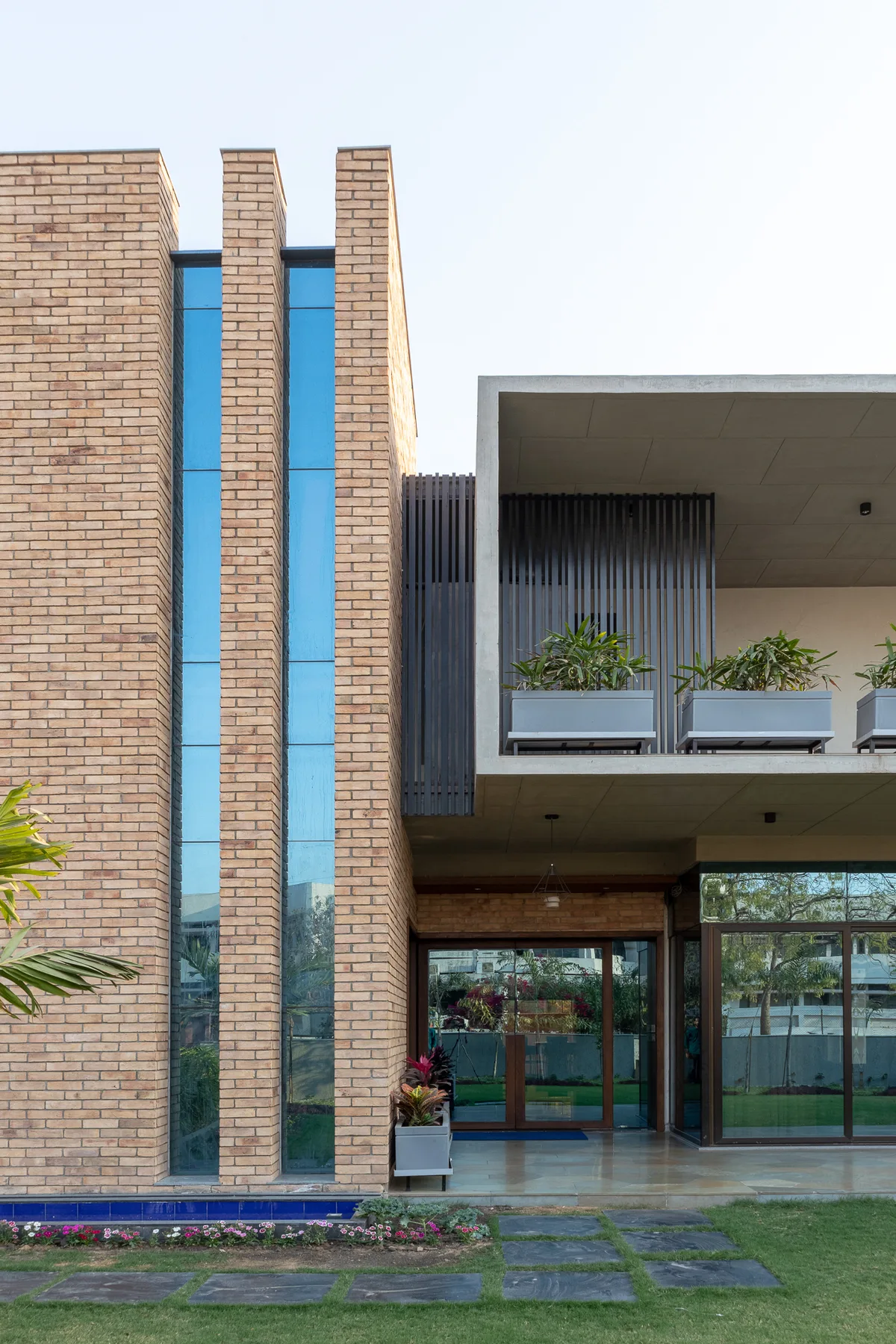 Bungalow Facade perspective 2