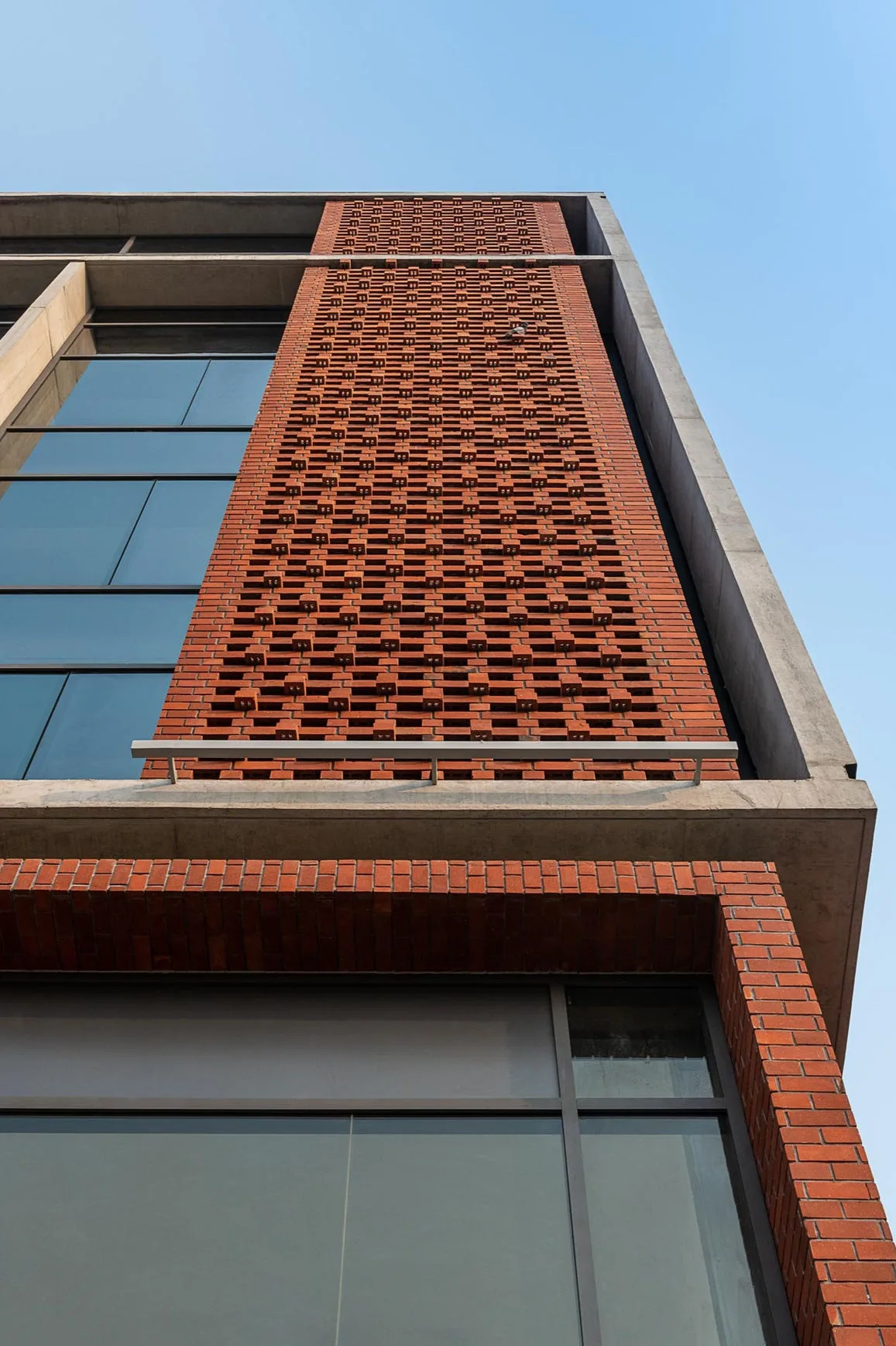 Sangini Aspire perspective 1