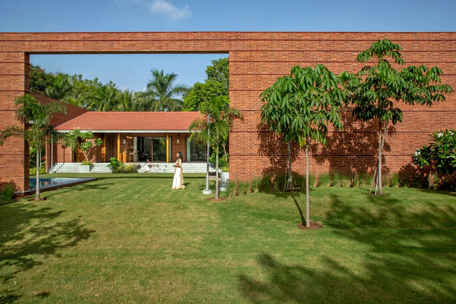 Satish parikh farm house perspective 2